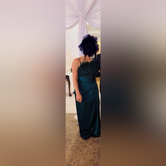 Emerald dress - Picture 2 of 2